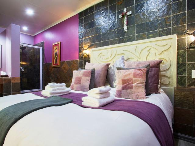 Purple Gecko & Green Chameleon Guesthouse Gallery